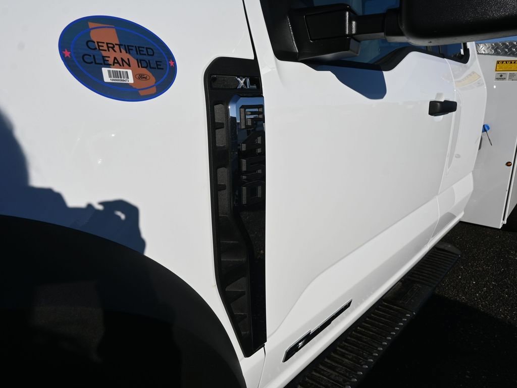 New 2026 Ford F450 XL w/ XL Chrome Package image 12