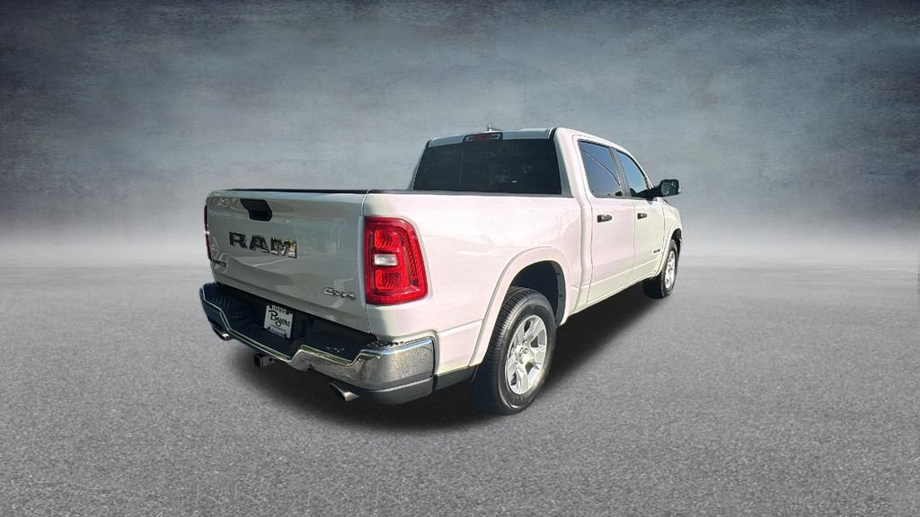 Used 2025 RAM 1500 4x4 Crew Cab image 31