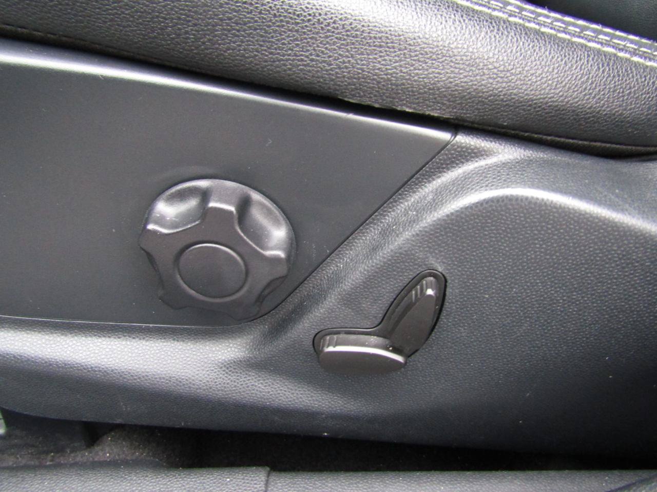 Used 2021 Ford EcoSport Titanium AWD/4WD image 12