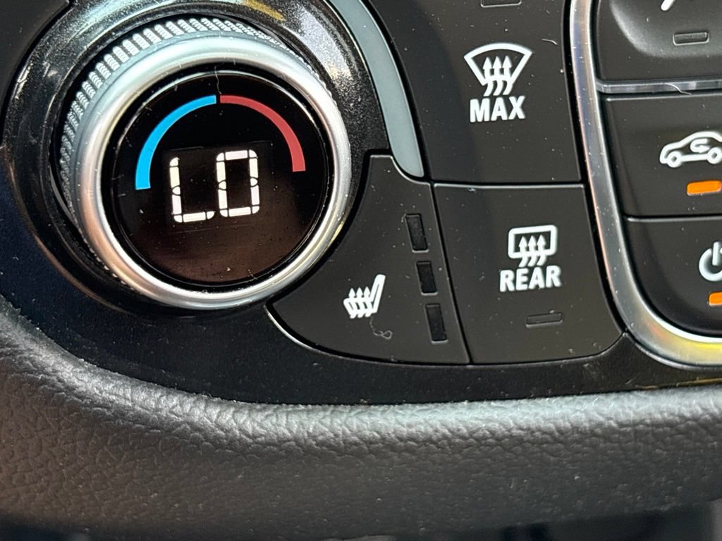 Certified 2023 Chevrolet Equinox Premier AWD/4WD image 19