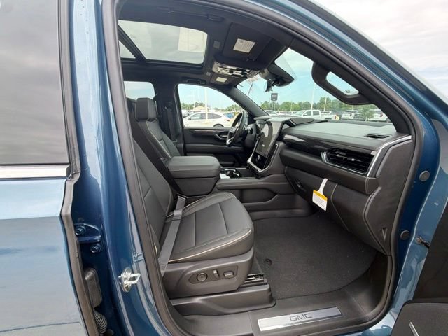 New 2026 GMC Yukon XL Elevation w/ Elevation Premium Package AWD/4WD image 25