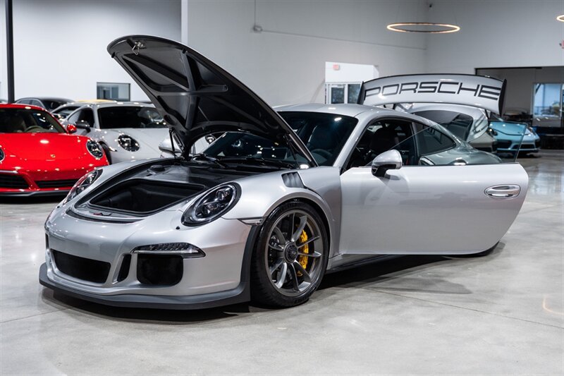 Used 2016 Porsche 911 GT3 RS RWD image 34