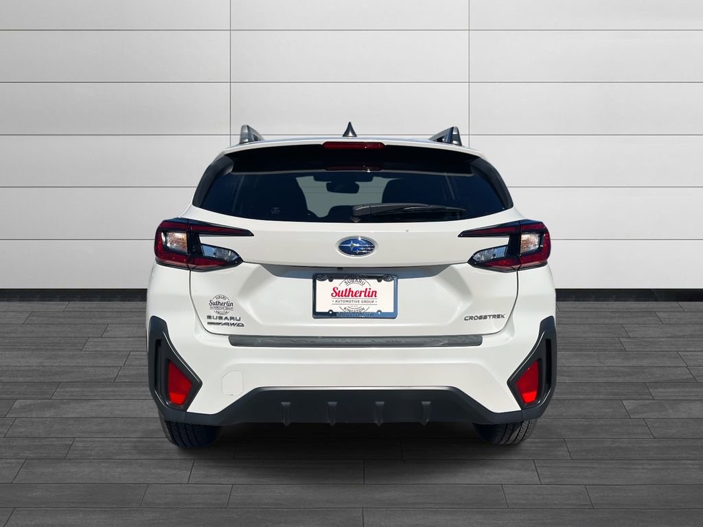 Used 2025 Subaru Crosstrek 2.5i Premium image 4