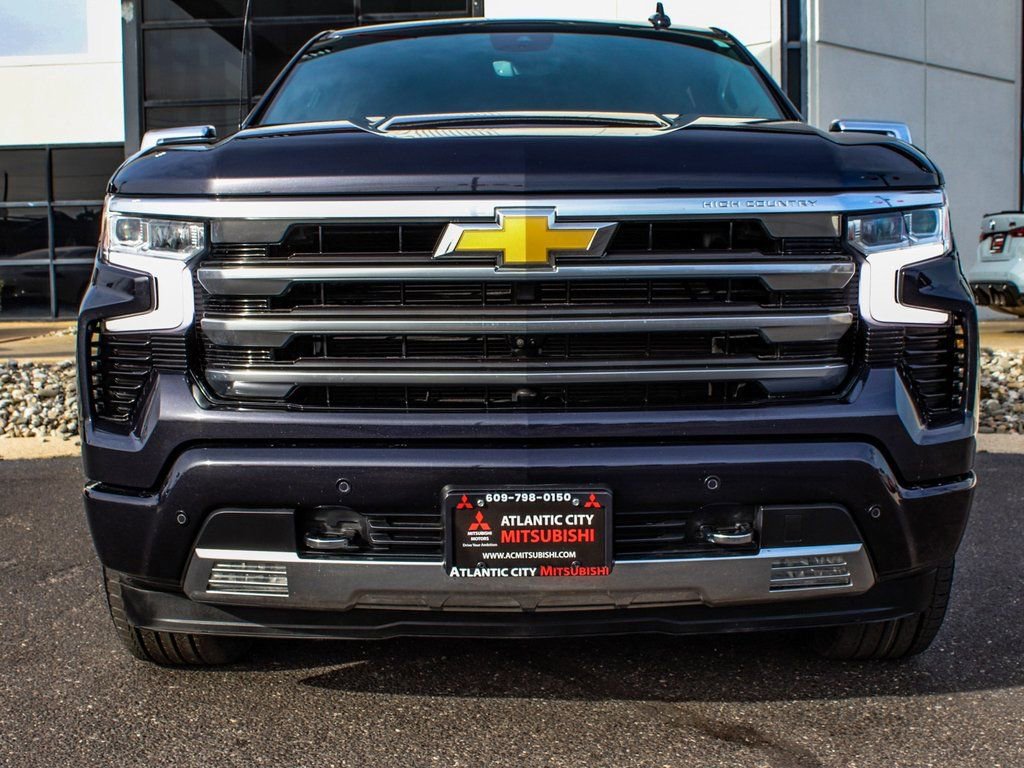 Used 2023 Chevrolet Silverado 1500 High Country w/ High Country Premium Package image 2