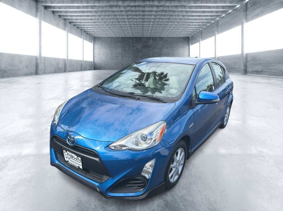 Used 2017 Toyota Prius C One FWD image 2