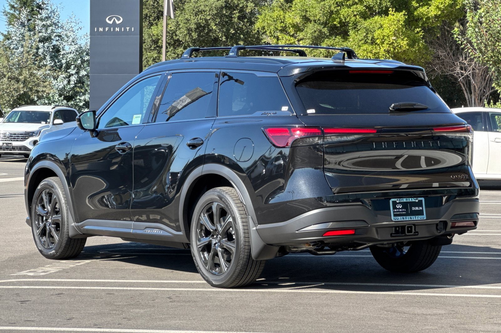 New 2026 INFINITI QX60 Autograph w/ Dark Cargo Package image 3