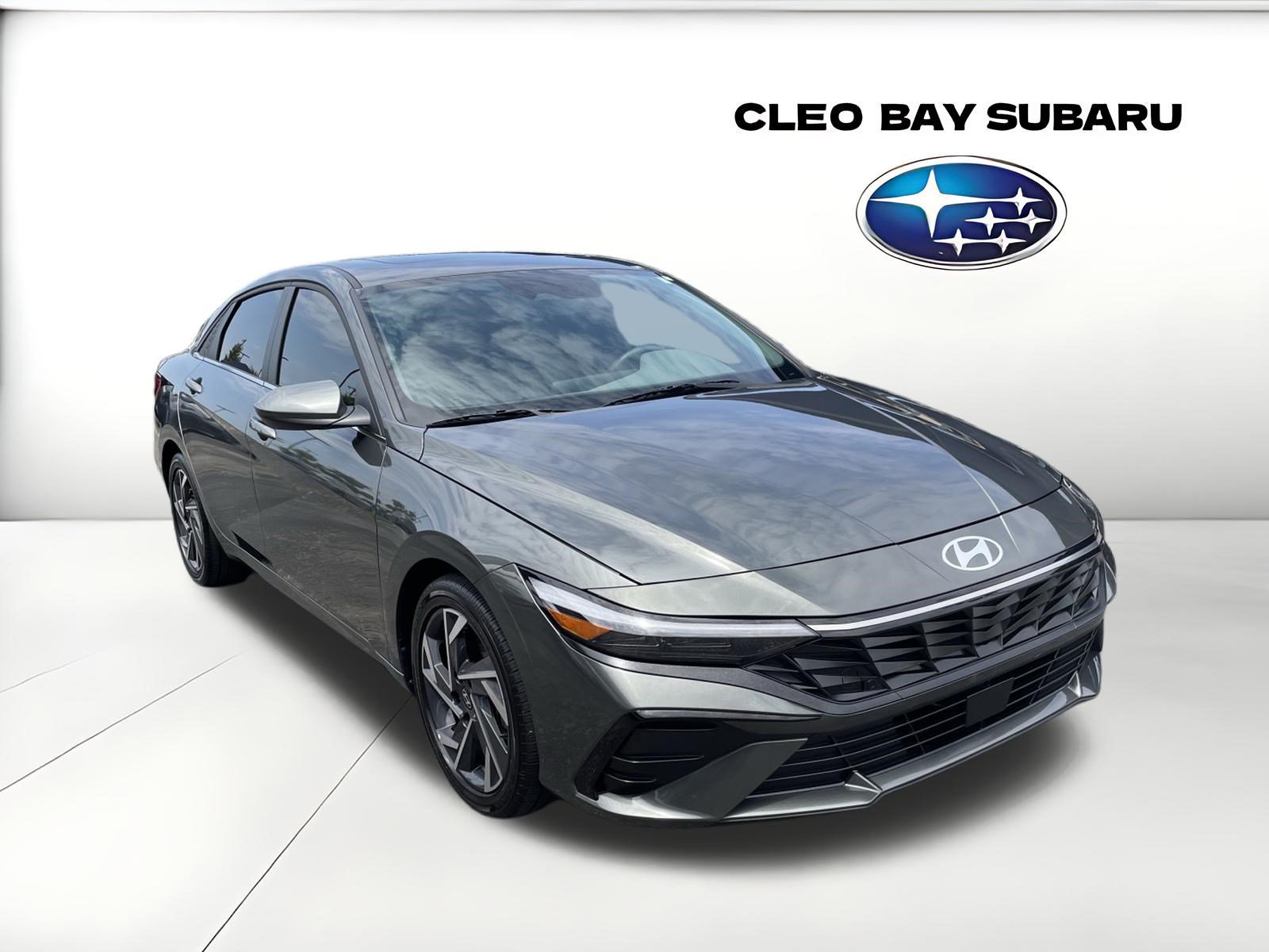 Used 2025 Hyundai Elantra SEL w/ Cargo Package