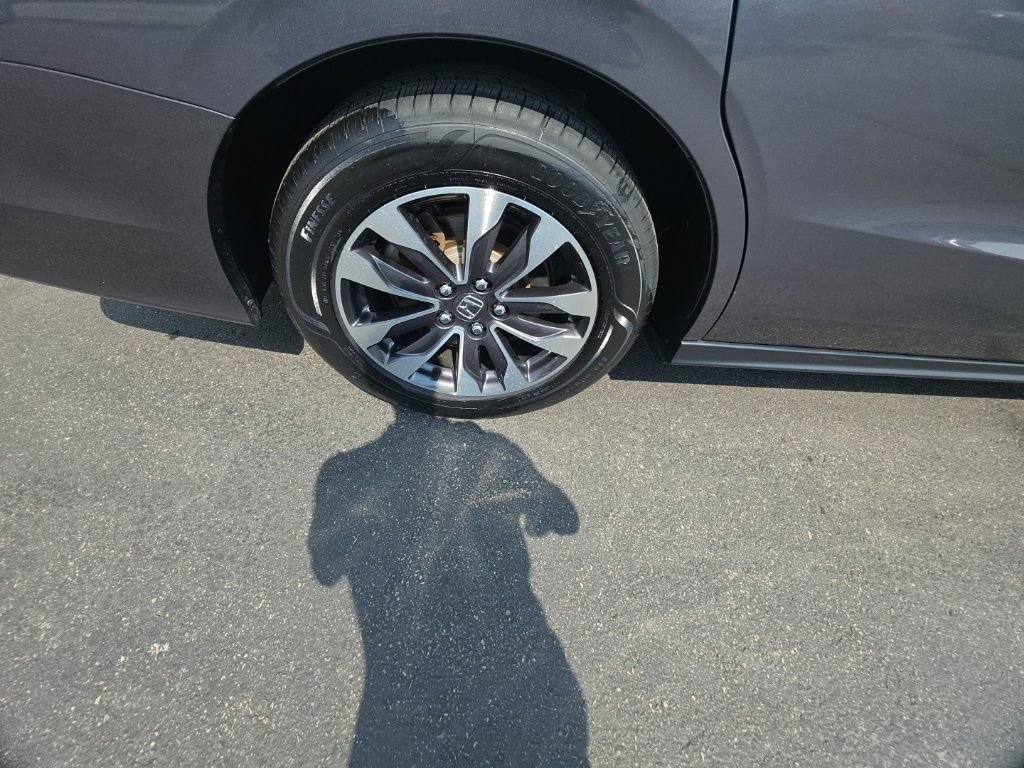Certified 2024 Honda Odyssey EX-L image 9