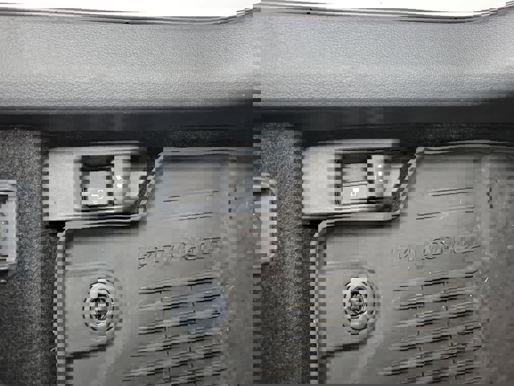 Used 2023 Toyota Corolla LE image 21