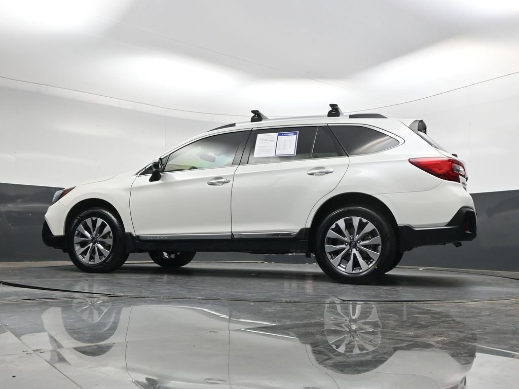 Used 2018 Subaru Outback 2.5i Touring w/ Popular Package #3 AWD/4WD image 28