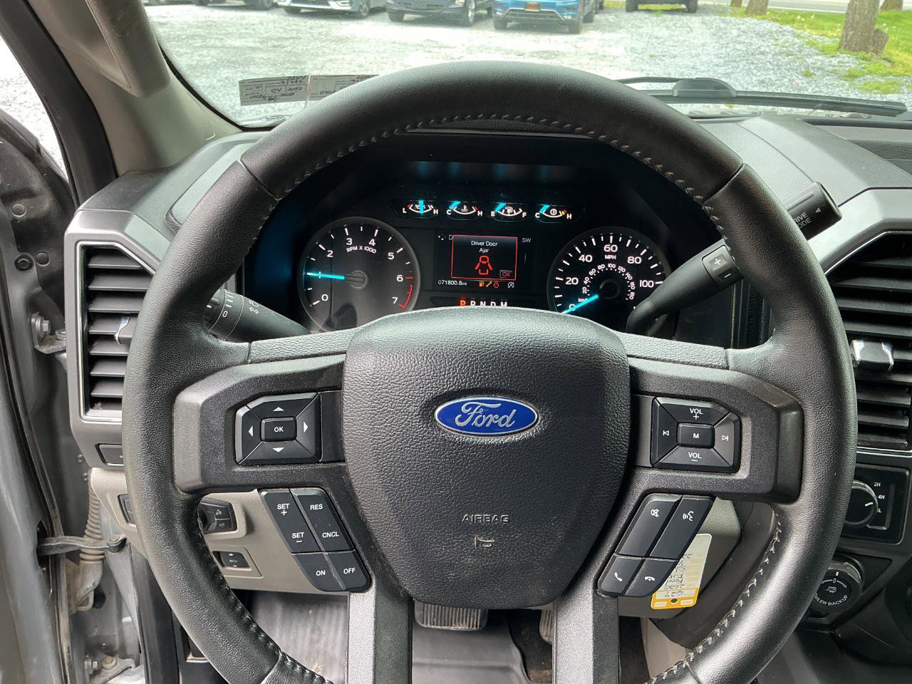 Used 2020 Ford F150 XLT w/ Equipment Group 302A Luxury AWD/4WD image 12