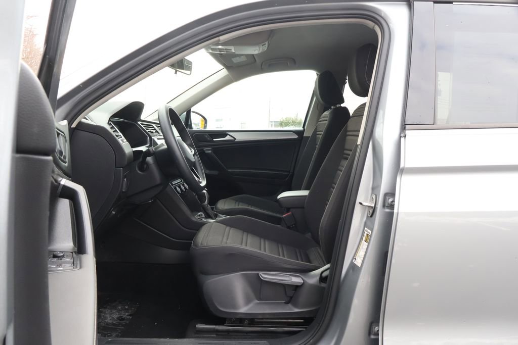 Used 2022 Volkswagen Tiguan S image 30