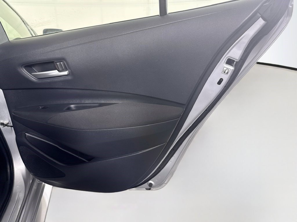 Used 2021 Toyota Corolla LE FWD image 26