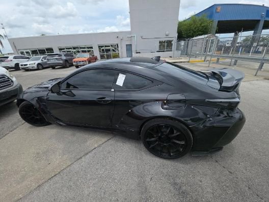 Used 2017 Lexus RC F RWD image 3
