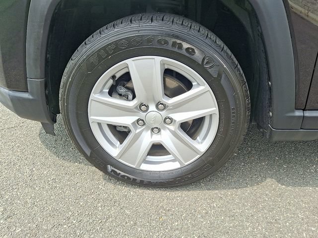 Used 2022 Jeep Compass Latitude FWD image 8