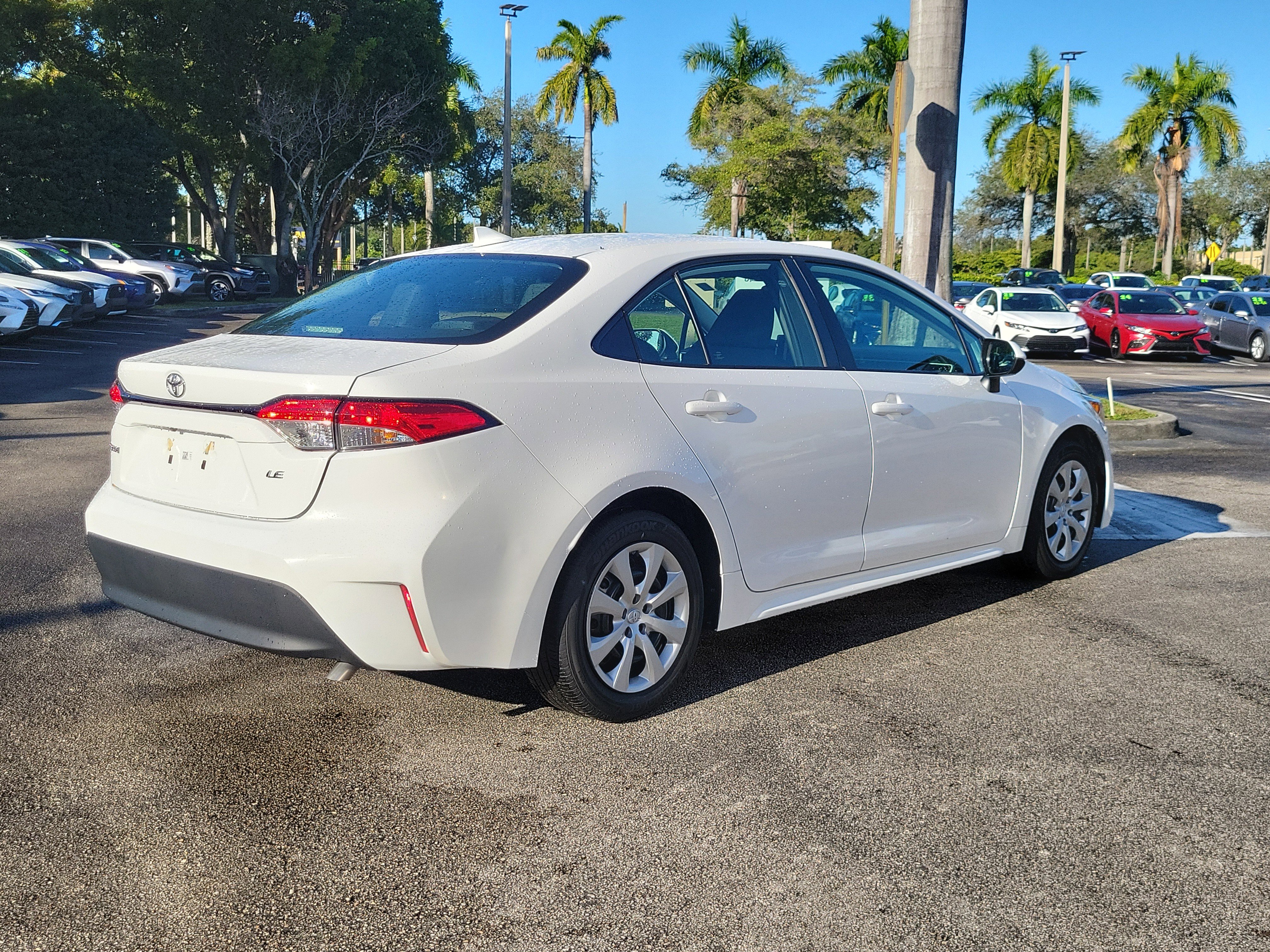 Used 2023 Toyota Corolla LE image 5