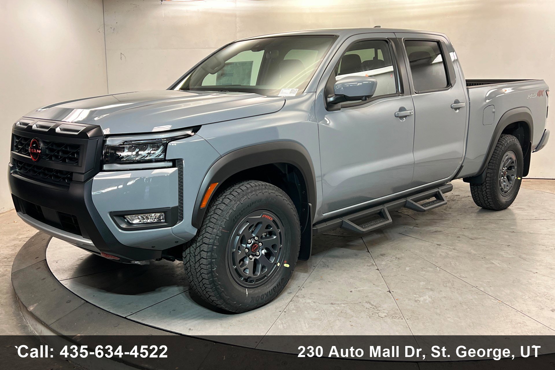 New 2026 Nissan Frontier PRO-4X w/ Pro-4x Convenience Package image 1