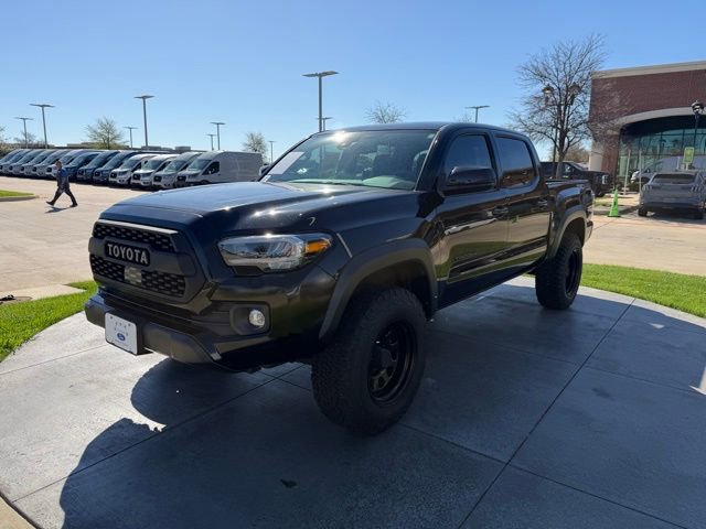 Used 2022 Toyota Tacoma TRD Off-Road w/ Technology Package image 3