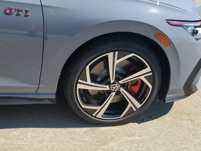 New 2026 Volkswagen GTI SE FWD image 6