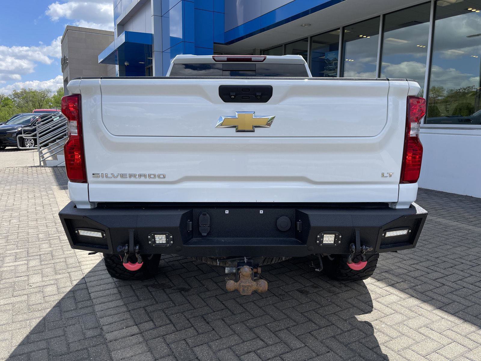Used 2022 Chevrolet Silverado 2500 LT w/ Convenience Package AWD/4WD image 4