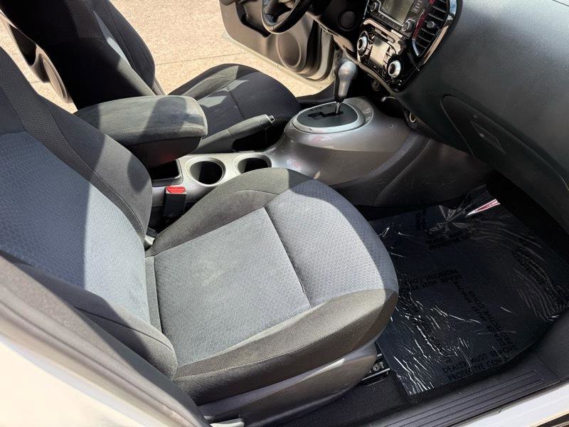 Used 2015 Nissan Juke SV FWD image 33