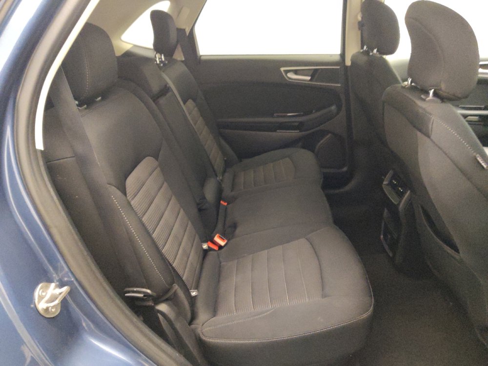 Used 2019 Ford Edge SEL image 19