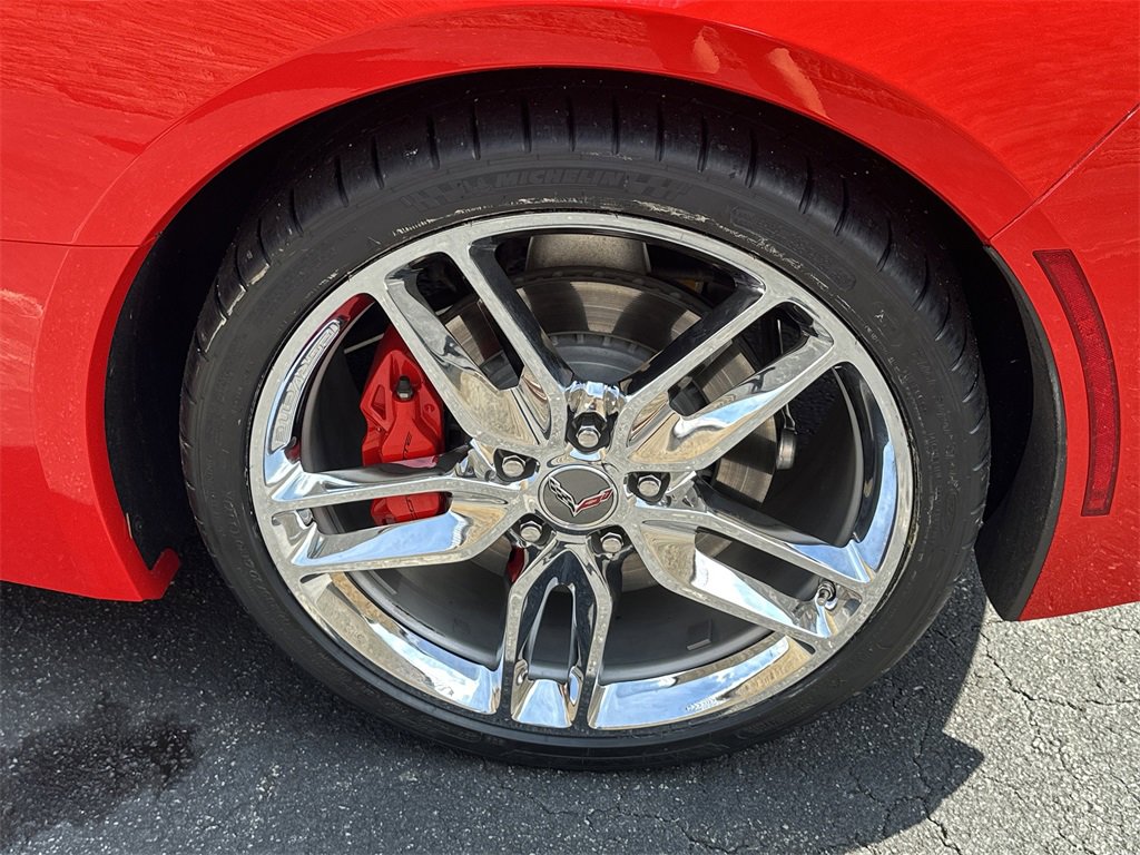 Used 2019 Chevrolet Corvette Stingray Coupe w/ 2LT Preferred Equipment Group image 17