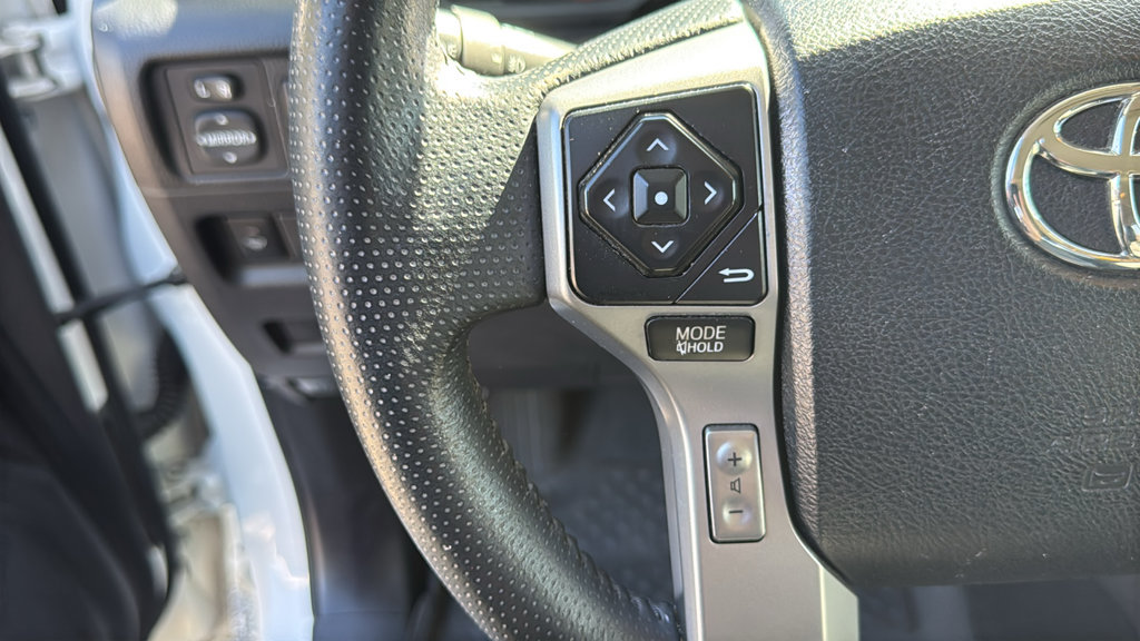 Used 2016 Toyota 4Runner SR5 Premium AWD/4WD image 18