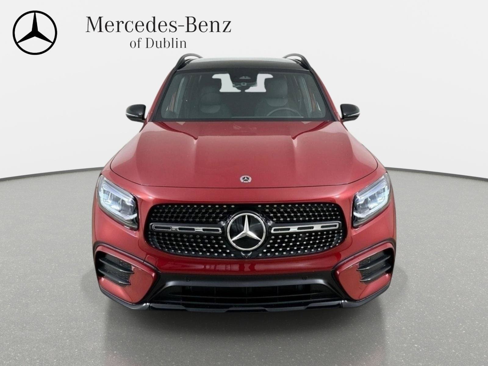 Used 2026 Mercedes-Benz GLB 250 4MATIC image 2
