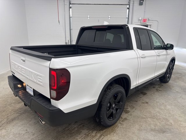 New 2026 Honda Ridgeline Black Edition image 5
