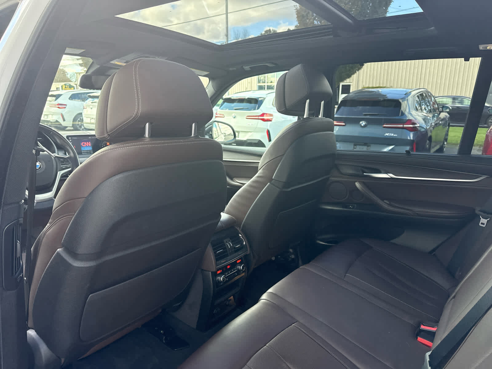 Used 2018 BMW X5 xDrive50i image 16