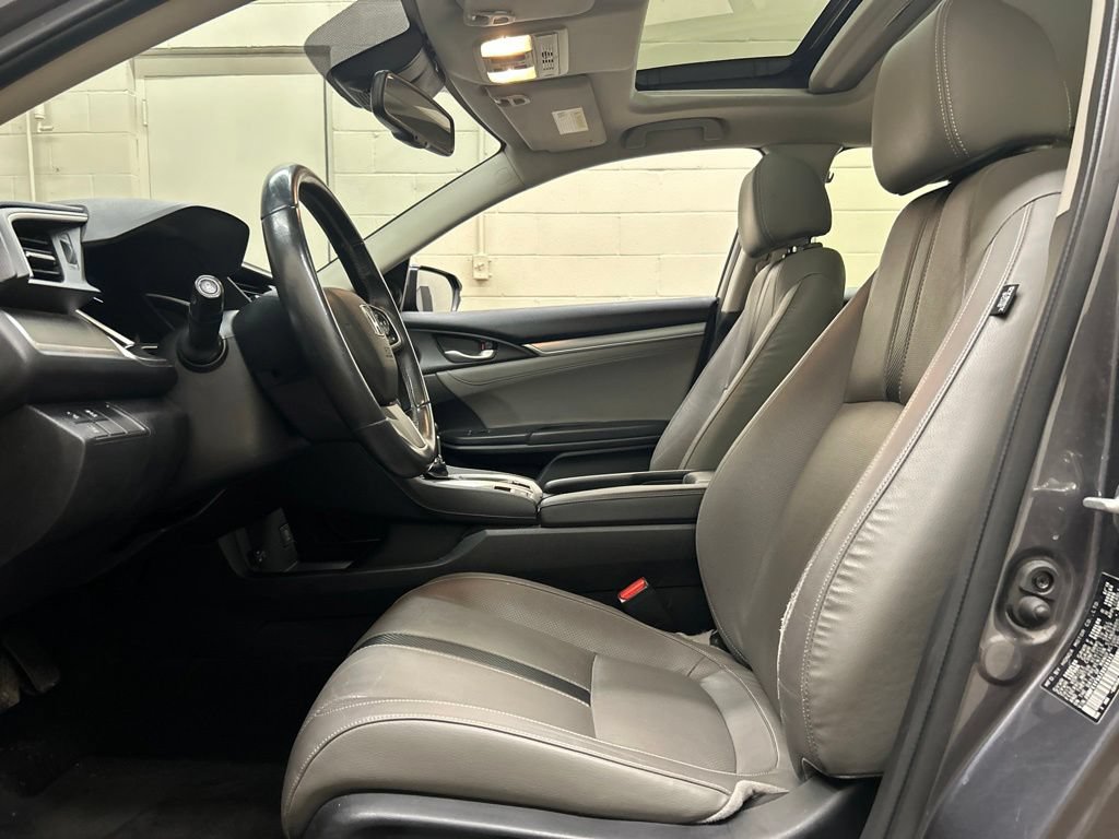 Used 2018 Honda Civic Touring image 7