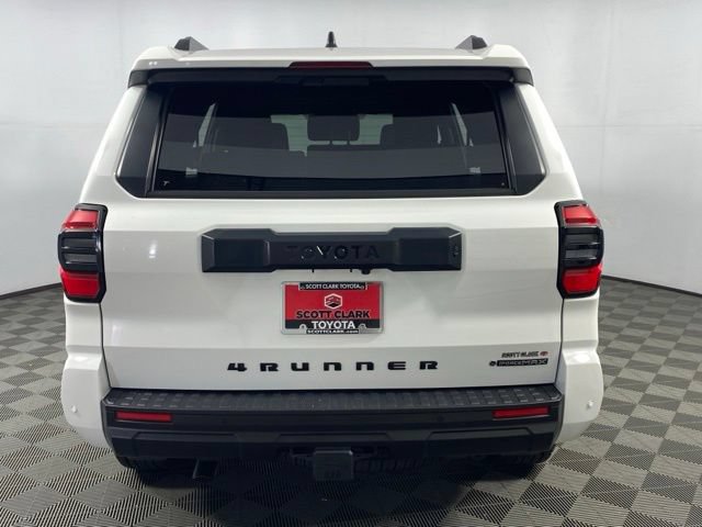 Used 2025 Toyota 4Runner TRD Off-Road Premium AWD/4WD image 11