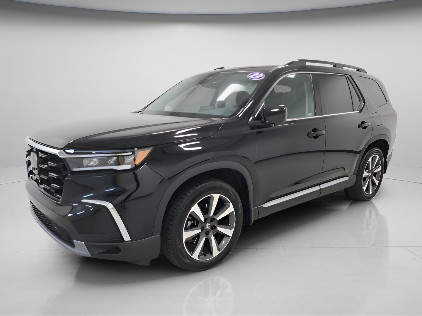 Used 2023 Honda Pilot Elite image 3