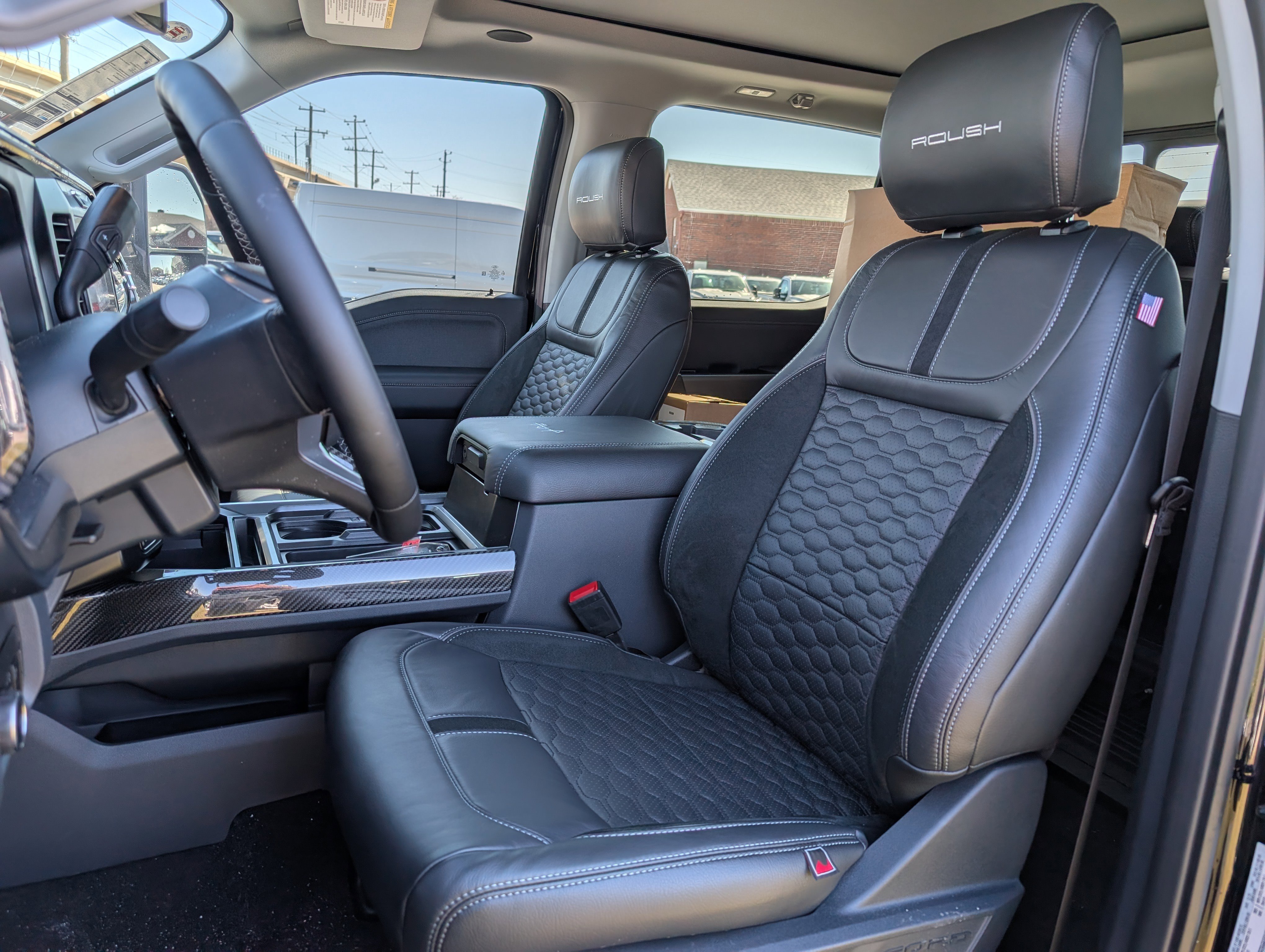 New 2026 Ford F250 Lariat w/ Black Appearance Package image 24