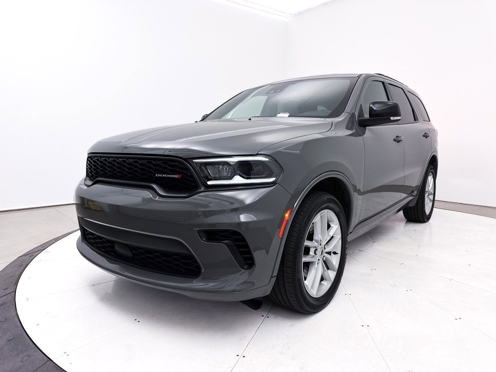 Used 2024 Dodge Durango GT AWD/4WD image 17