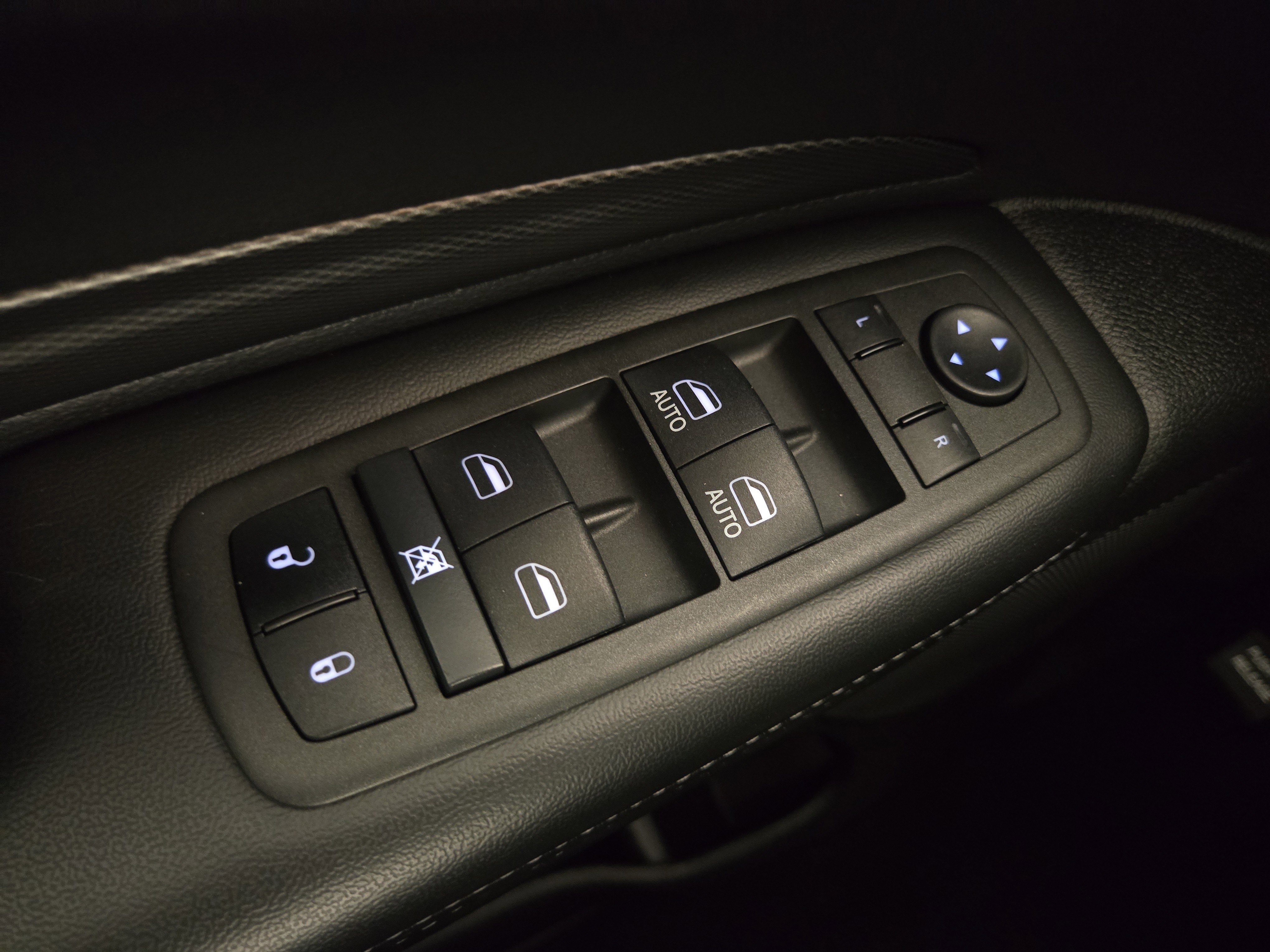 Used 2022 Dodge Durango GT image 28