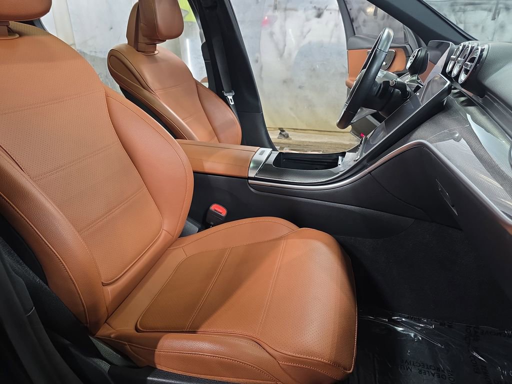Used 2022 Mercedes-Benz C 300 4MATIC Sedan image 10