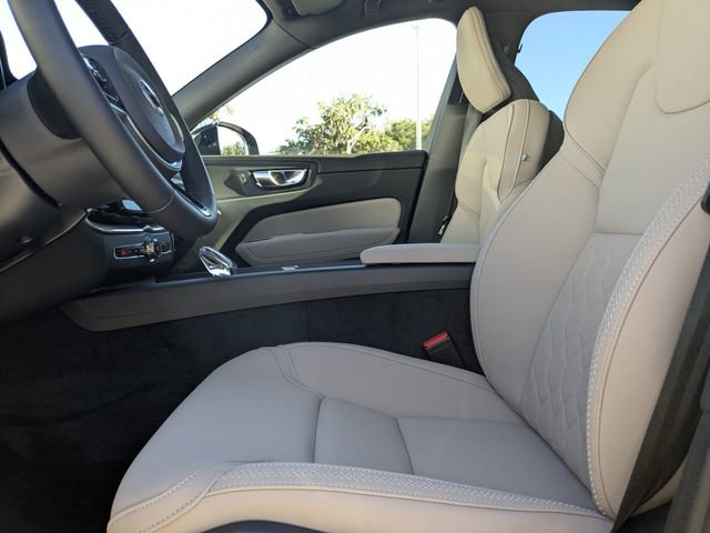 New 2026 Volvo XC60 B5 Plus w/ Protection Package Premier image 21
