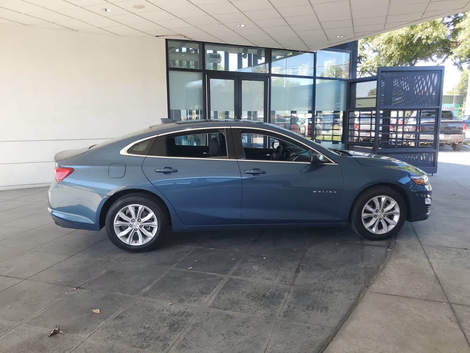Used 2025 Chevrolet Malibu LT FWD image 7