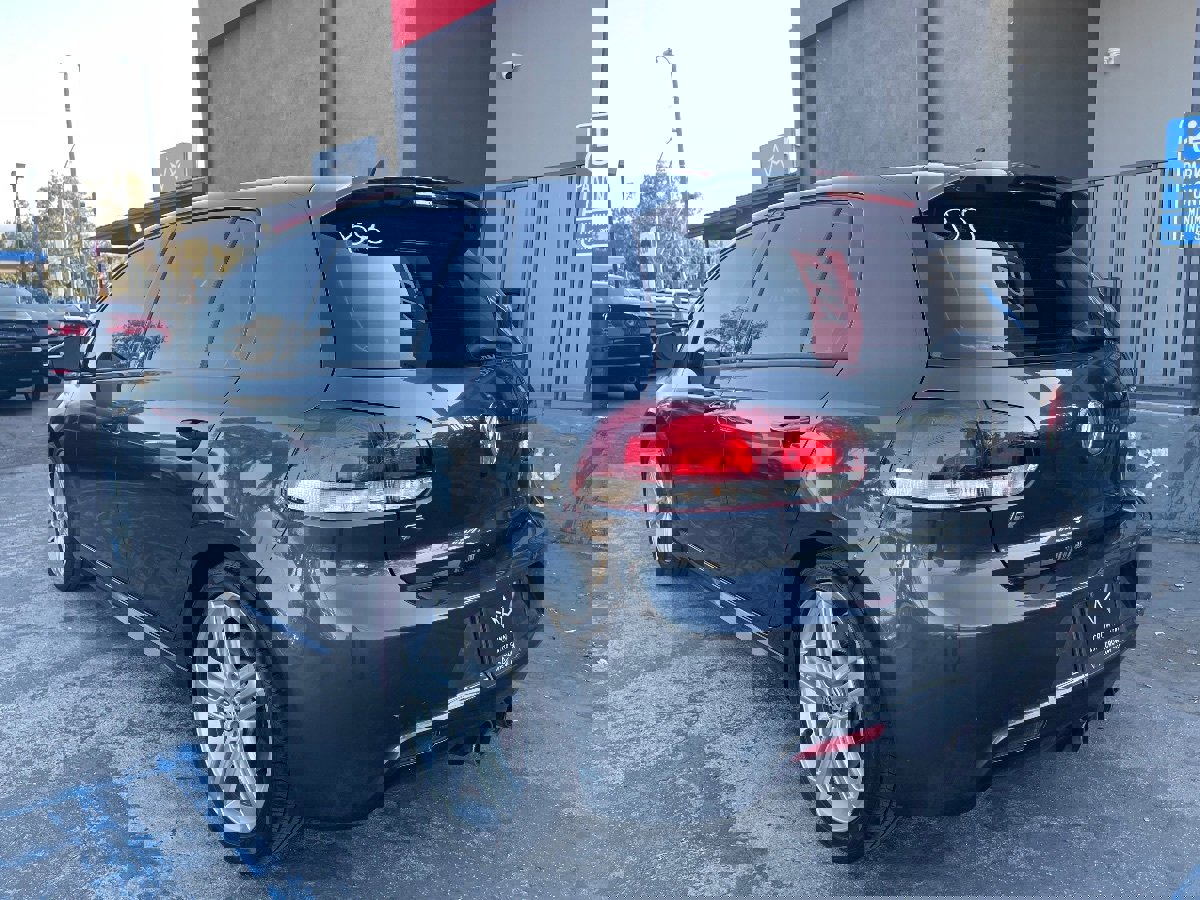 Used 2012 Volkswagen Golf R 4-Door image 7