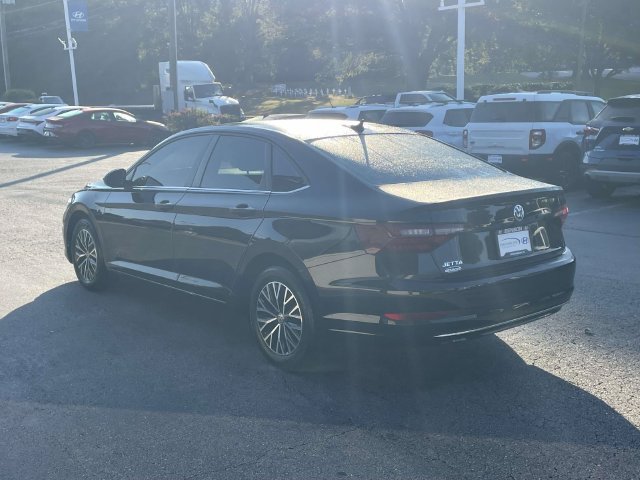 Used 2021 Volkswagen Jetta SE FWD image 4