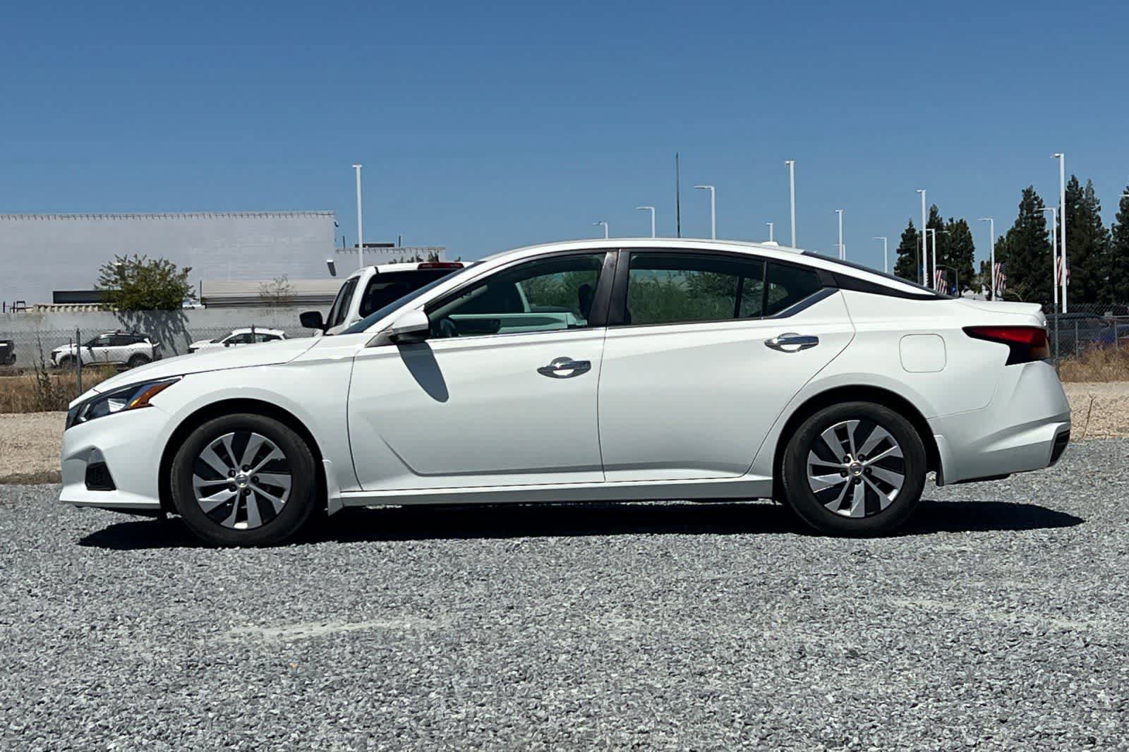 Used 2019 Nissan Altima 2.5 S FWD image 6