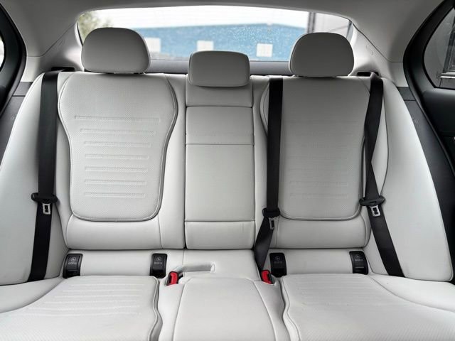 Used 2025 Mercedes-Benz C 300 Sedan image 49