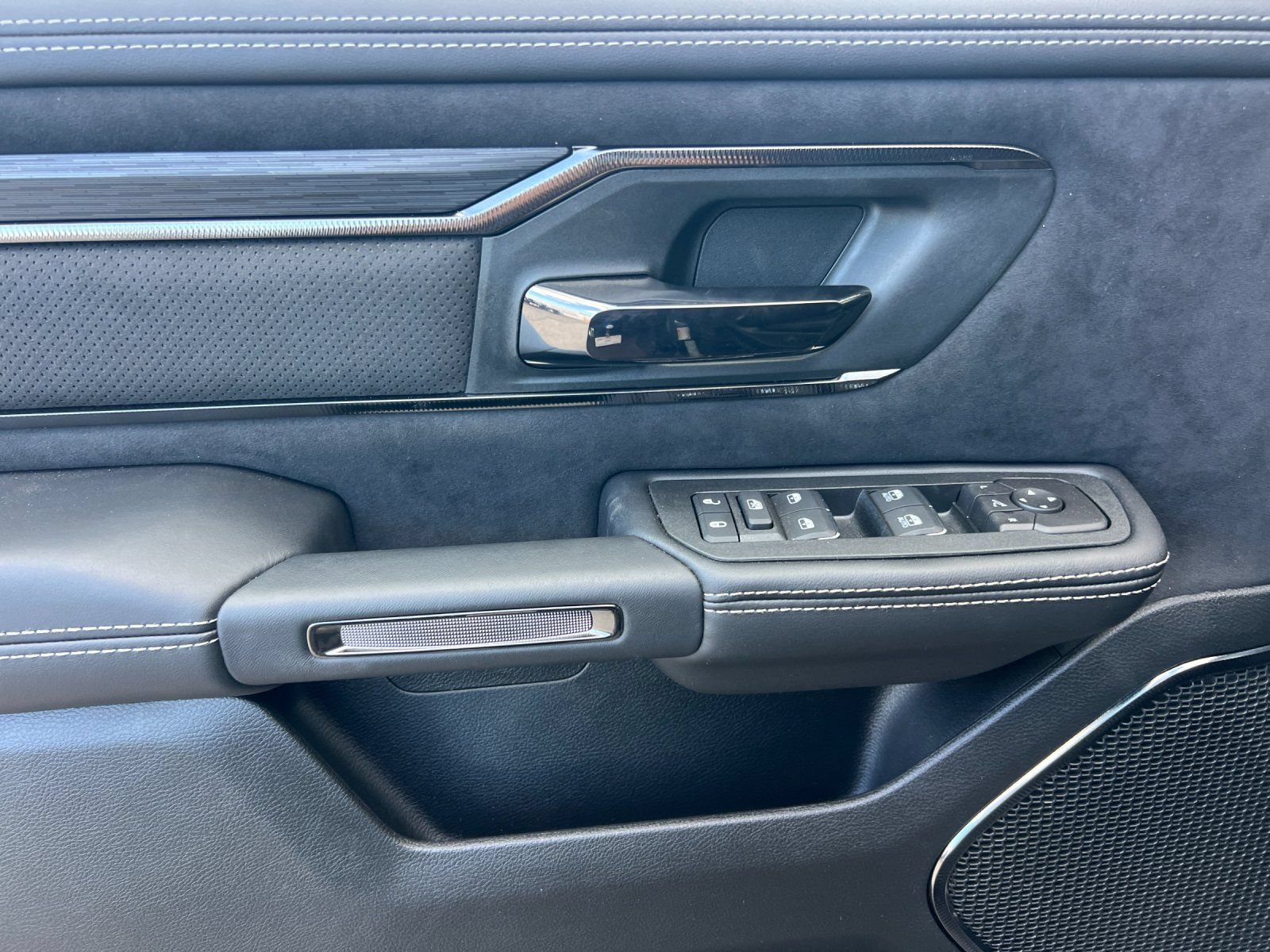 New 2026 RAM 1500 RHO AWD/4WD image 11