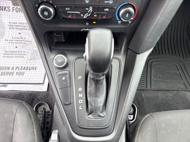 Used 2017 Ford Focus SE w/ SE Winter Package image 33