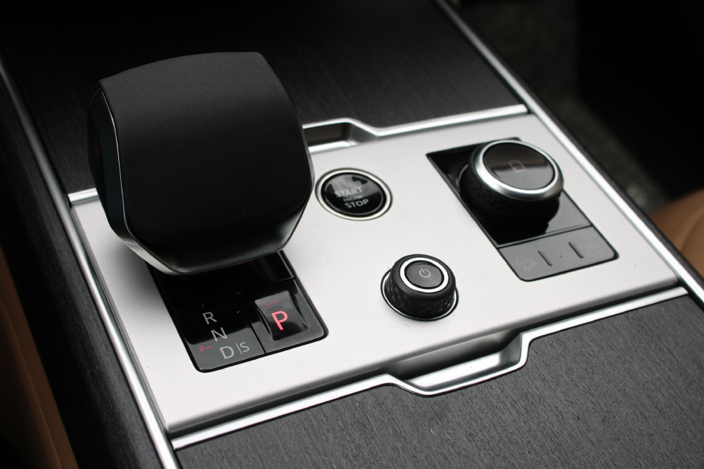 New 2027 Land Rover Range Rover SE AWD/4WD image 15
