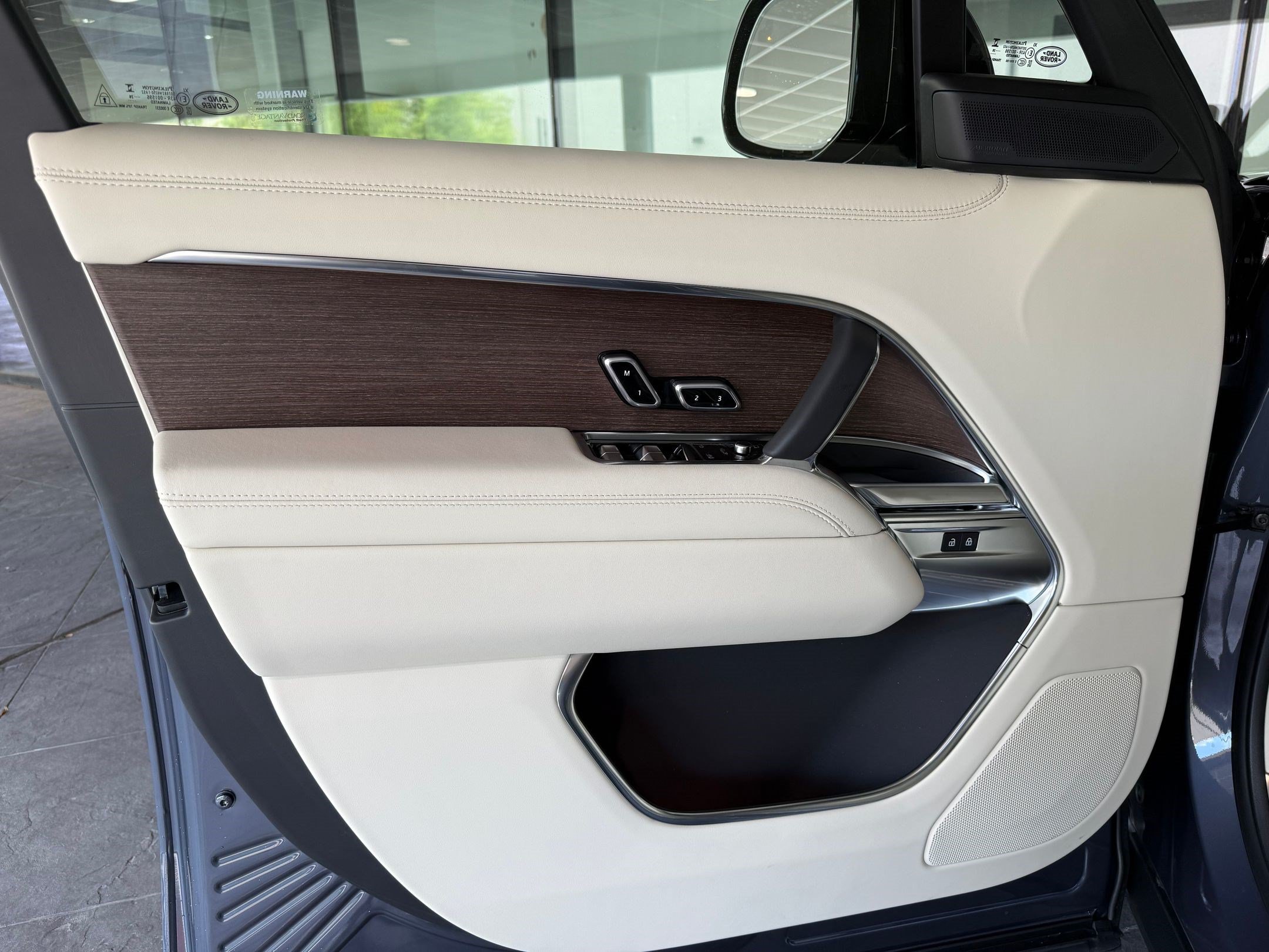 New 2026 Land Rover Range Rover SE AWD/4WD image 27