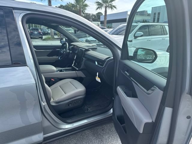 Used 2026 GMC Acadia Elevation w/ Black Edition FWD image 13