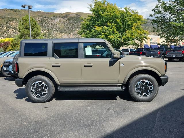 New 2025 Ford Bronco Outer Banks image 2